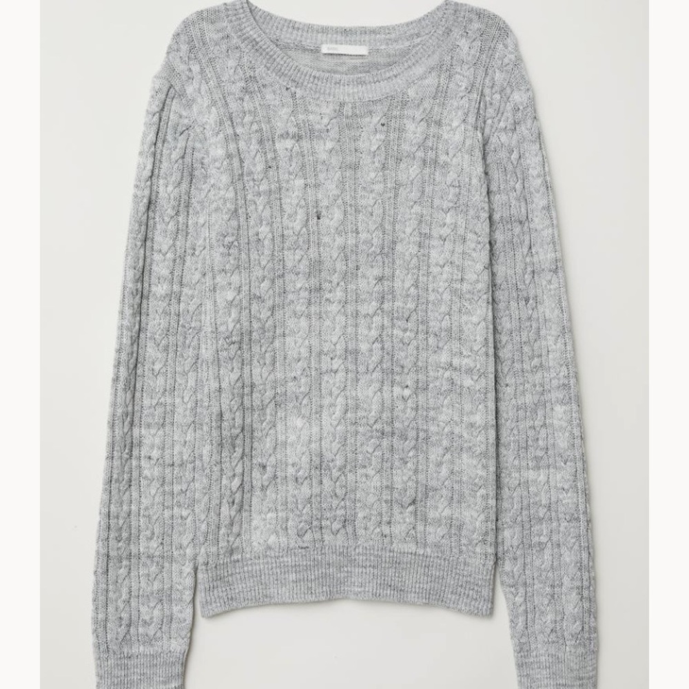 Grey Cable Knit Sweater NWOT Very Comfortable